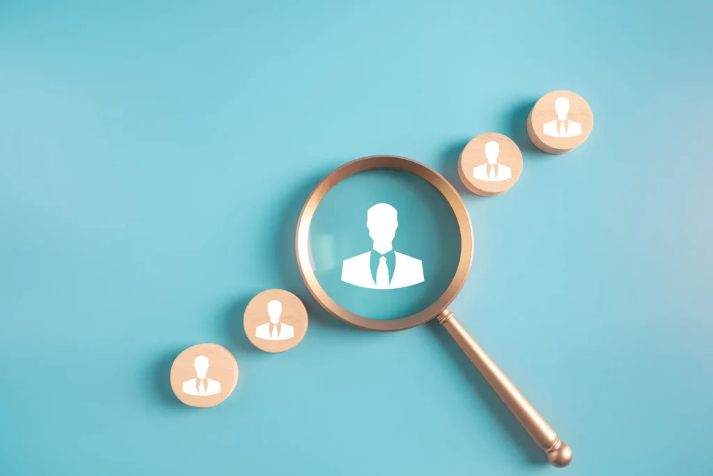 Cómo contratar servicios de recursos humanos y optimizar costos empresariales